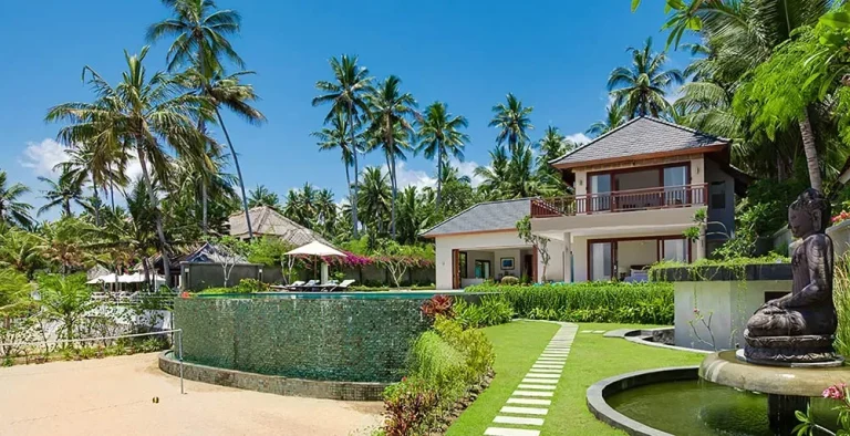 Tropical resort with infinity pool, Candidasa